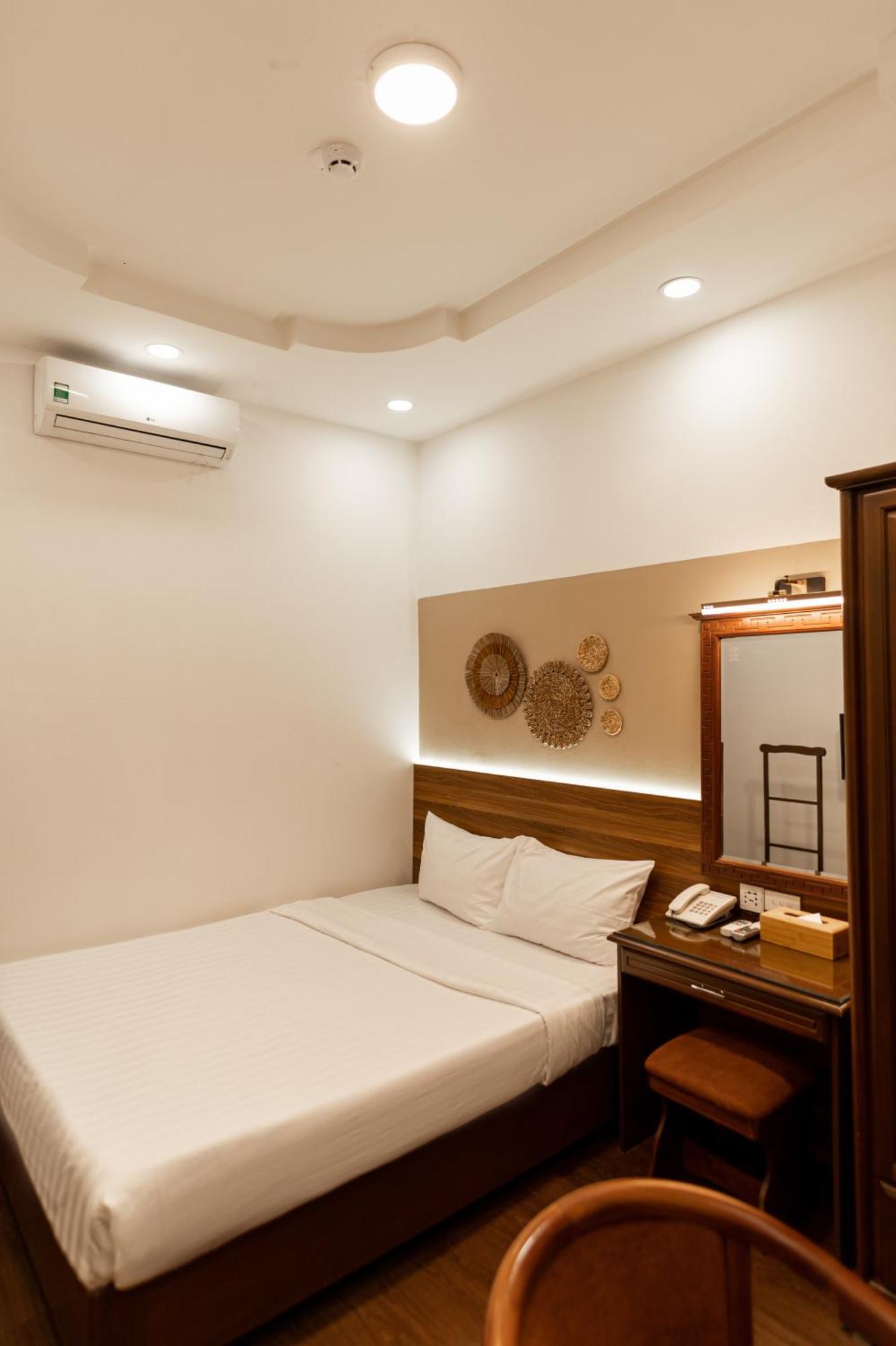 Lantern Hotel Ho Chi Minh City Exterior photo